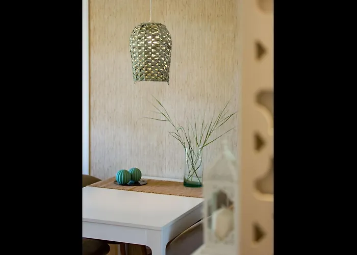 Apartment Garden By The Sea - Palmtree Place *