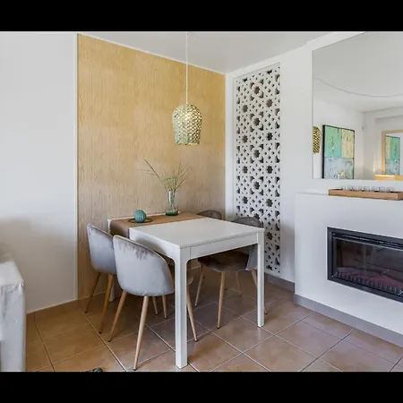 Apartman Garden By The Sea - Palmtree Place *